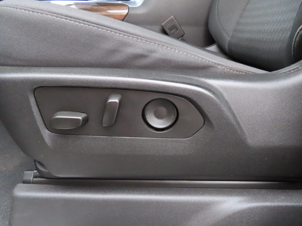 Chevrolet Silverado 3500HD 4WD Crew Cab 159" LT 2024