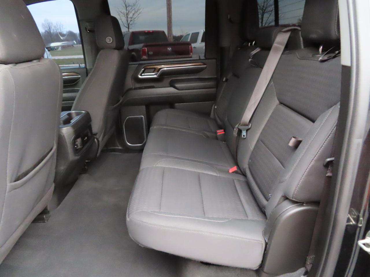 Chevrolet Silverado 3500HD 4WD Crew Cab 159" LT 2024