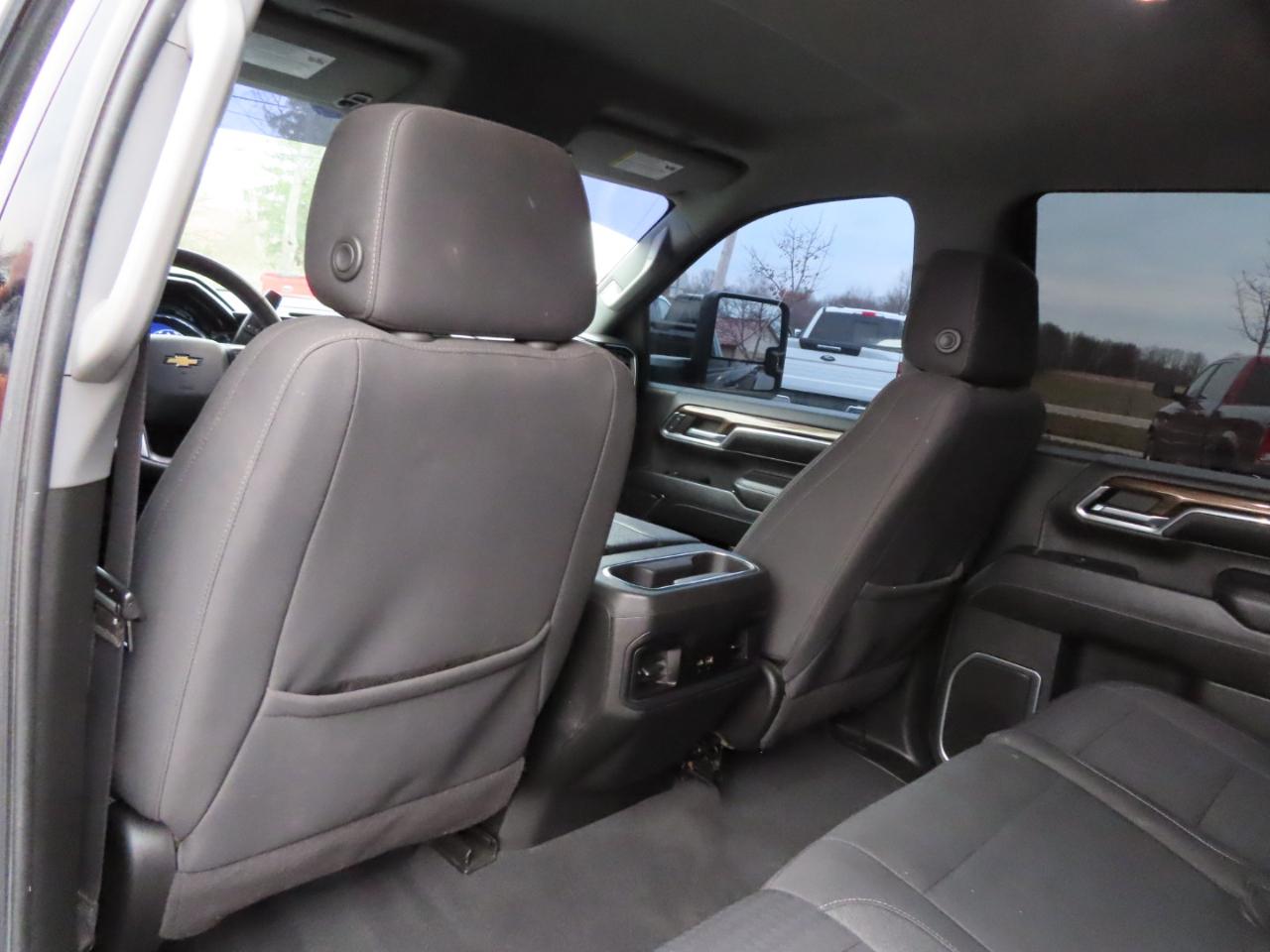 Chevrolet Silverado 3500HD 4WD Crew Cab 159" LT 2024