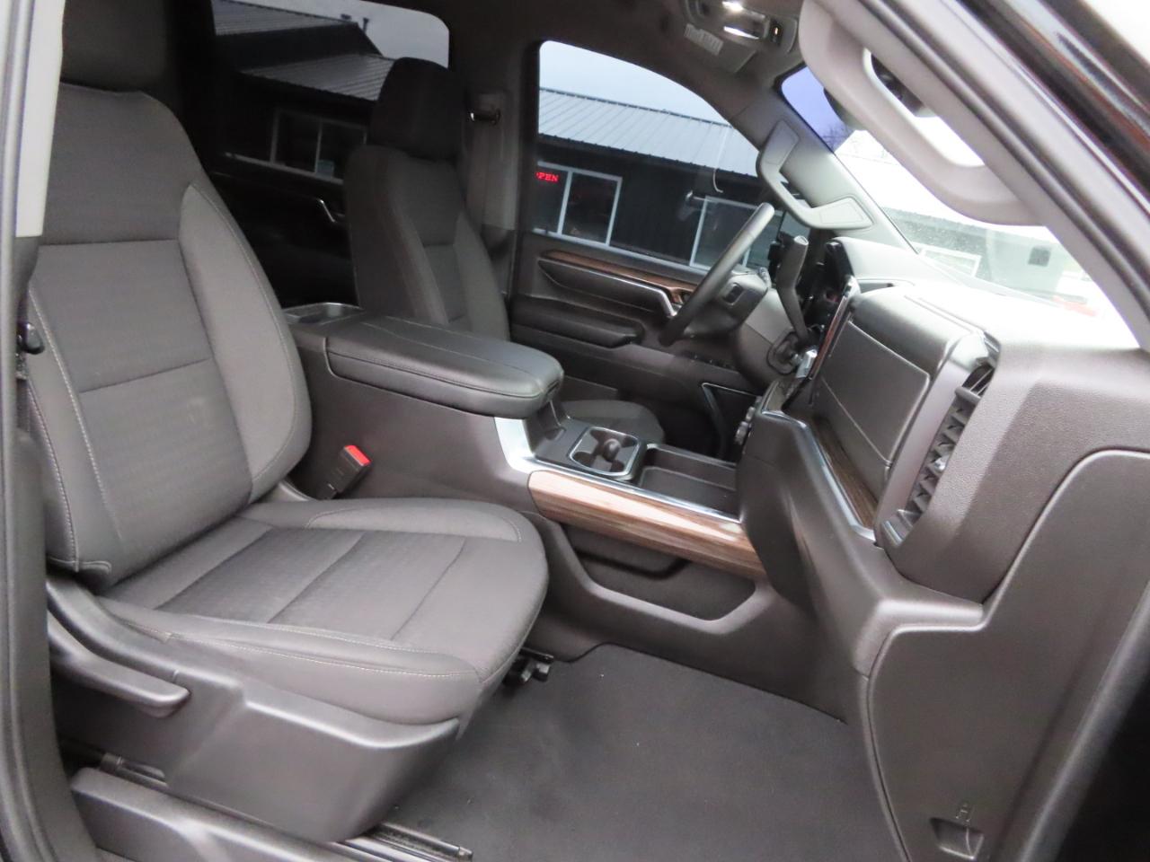 Chevrolet Silverado 3500HD 4WD Crew Cab 159" LT 2024