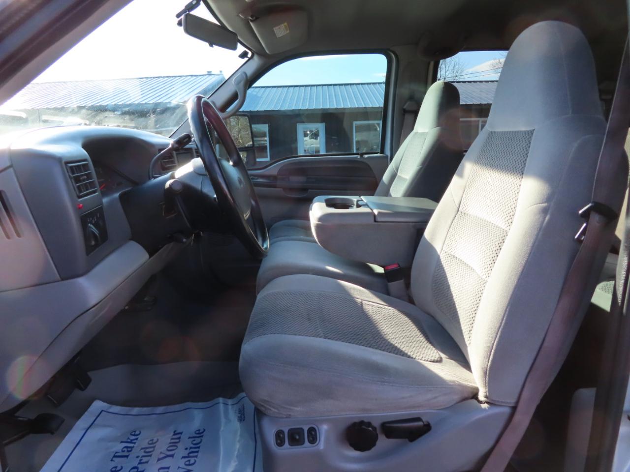 Ford Super Duty F-250 Crew Cab 156" XLT 4WD 2001