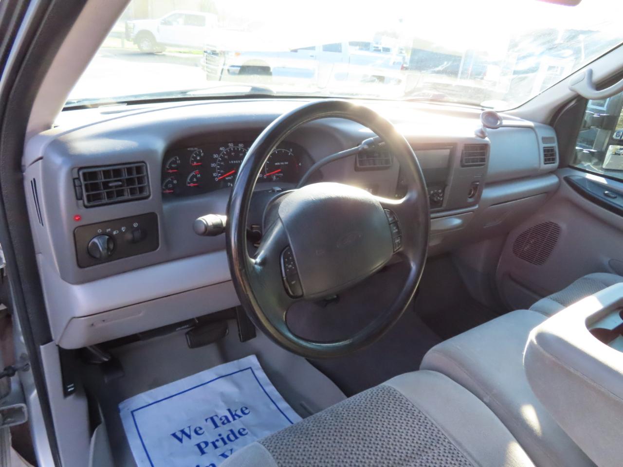 Ford Super Duty F-250 Crew Cab 156" XLT 4WD 2001