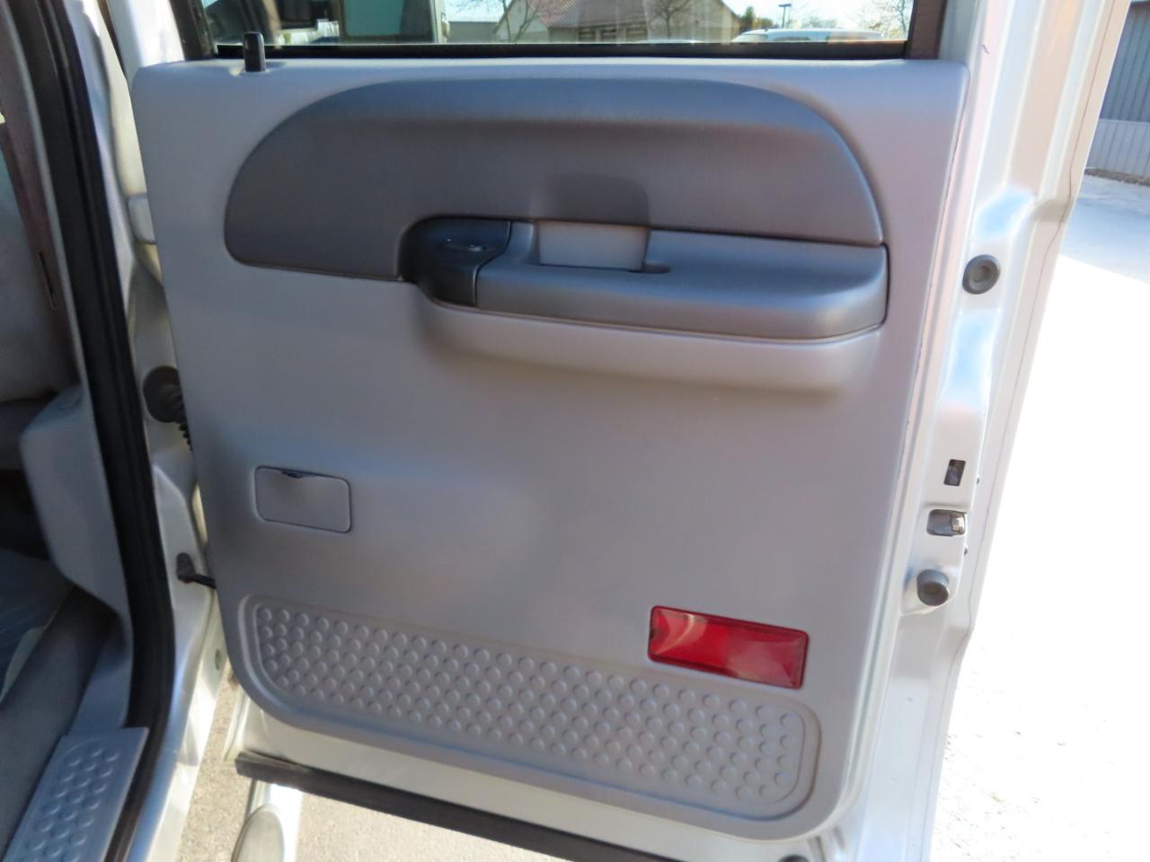 Ford Super Duty F-250 Crew Cab 156" XLT 4WD 2001