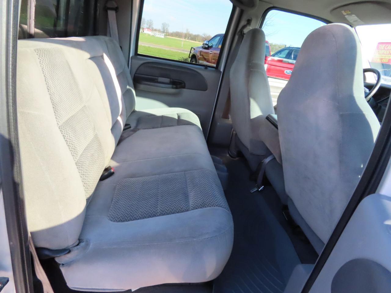 Ford Super Duty F-250 Crew Cab 156" XLT 4WD 2001