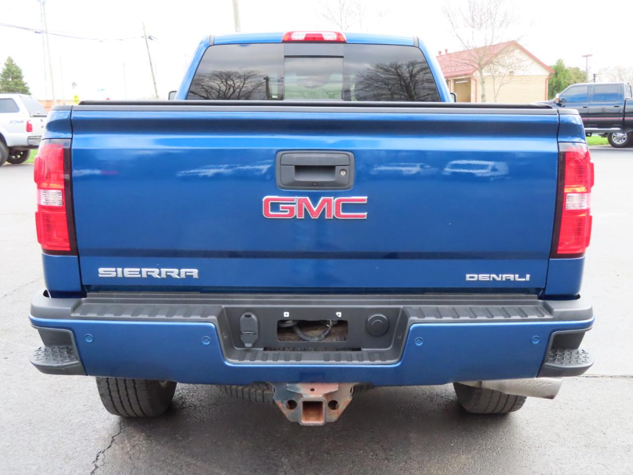 GMC Sierra 2500HD 4WD Crew Cab 153.7" Denali 2016