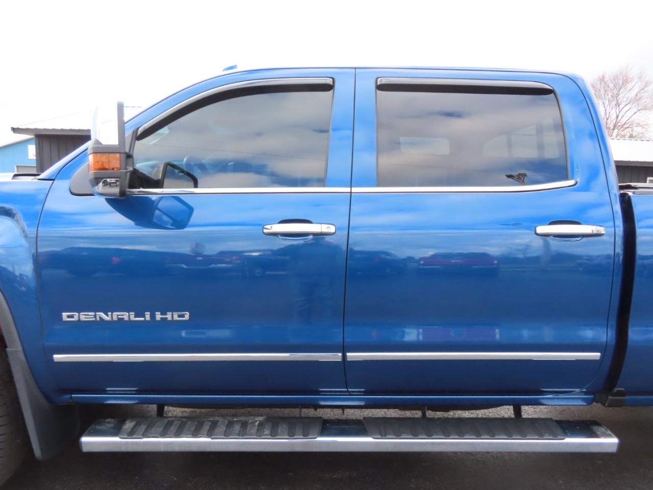 GMC Sierra 2500HD 4WD Crew Cab 153.7" Denali 2016