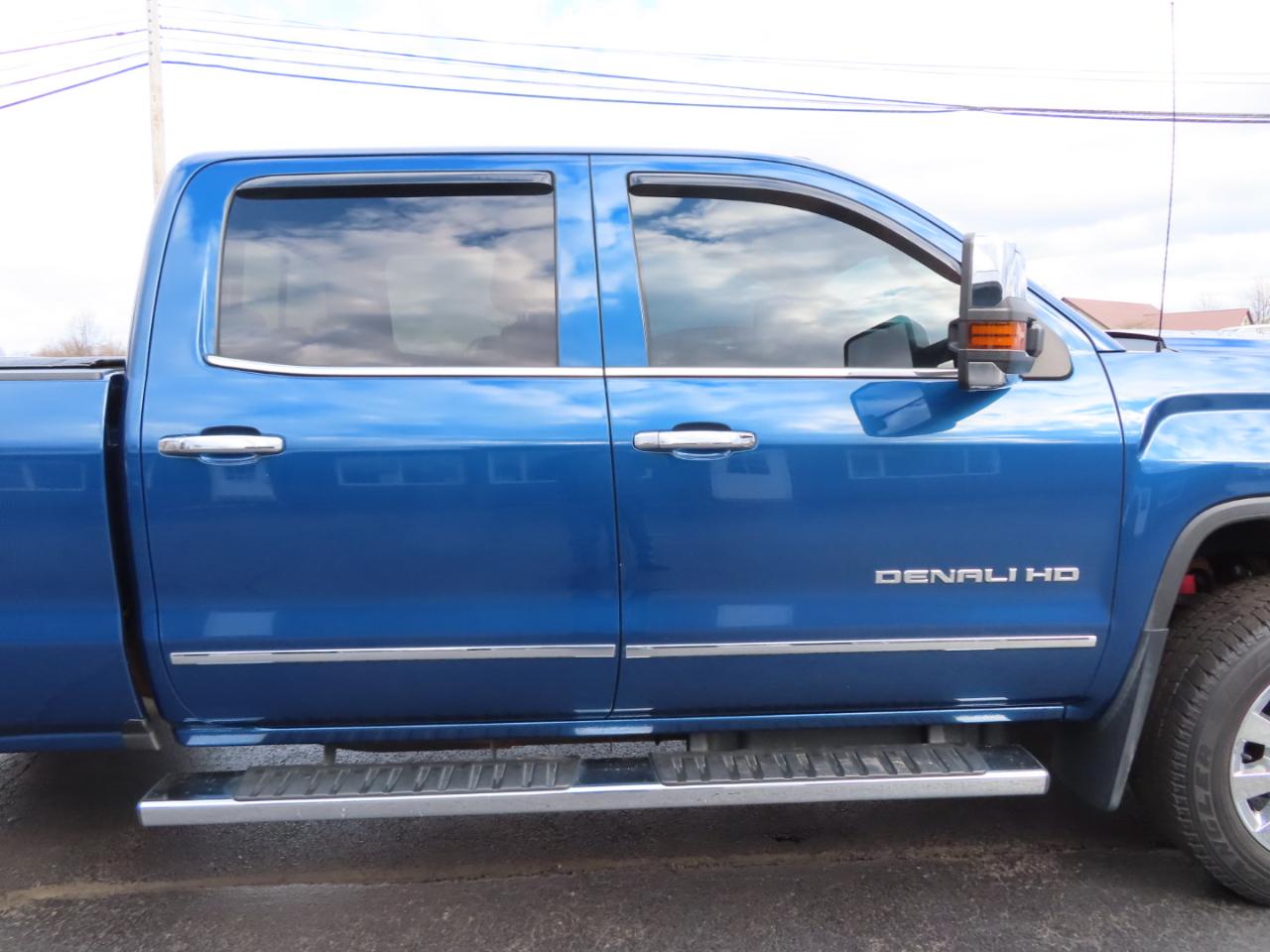 GMC Sierra 2500HD 4WD Crew Cab 153.7" Denali 2016