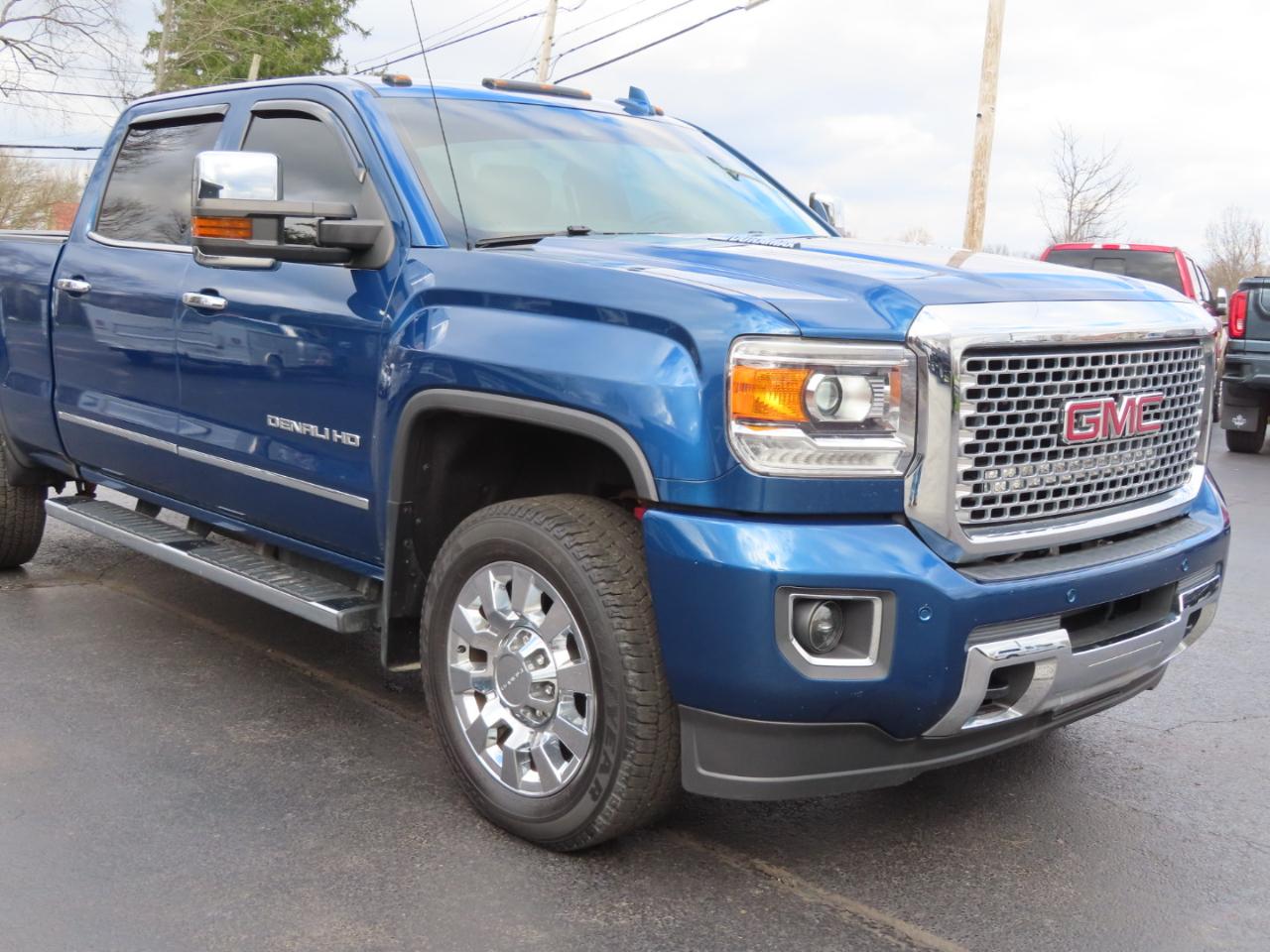 GMC Sierra 2500HD 4WD Crew Cab 153.7" Denali 2016