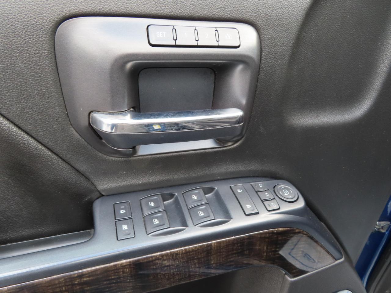 GMC Sierra 2500HD 4WD Crew Cab 153.7" Denali 2016