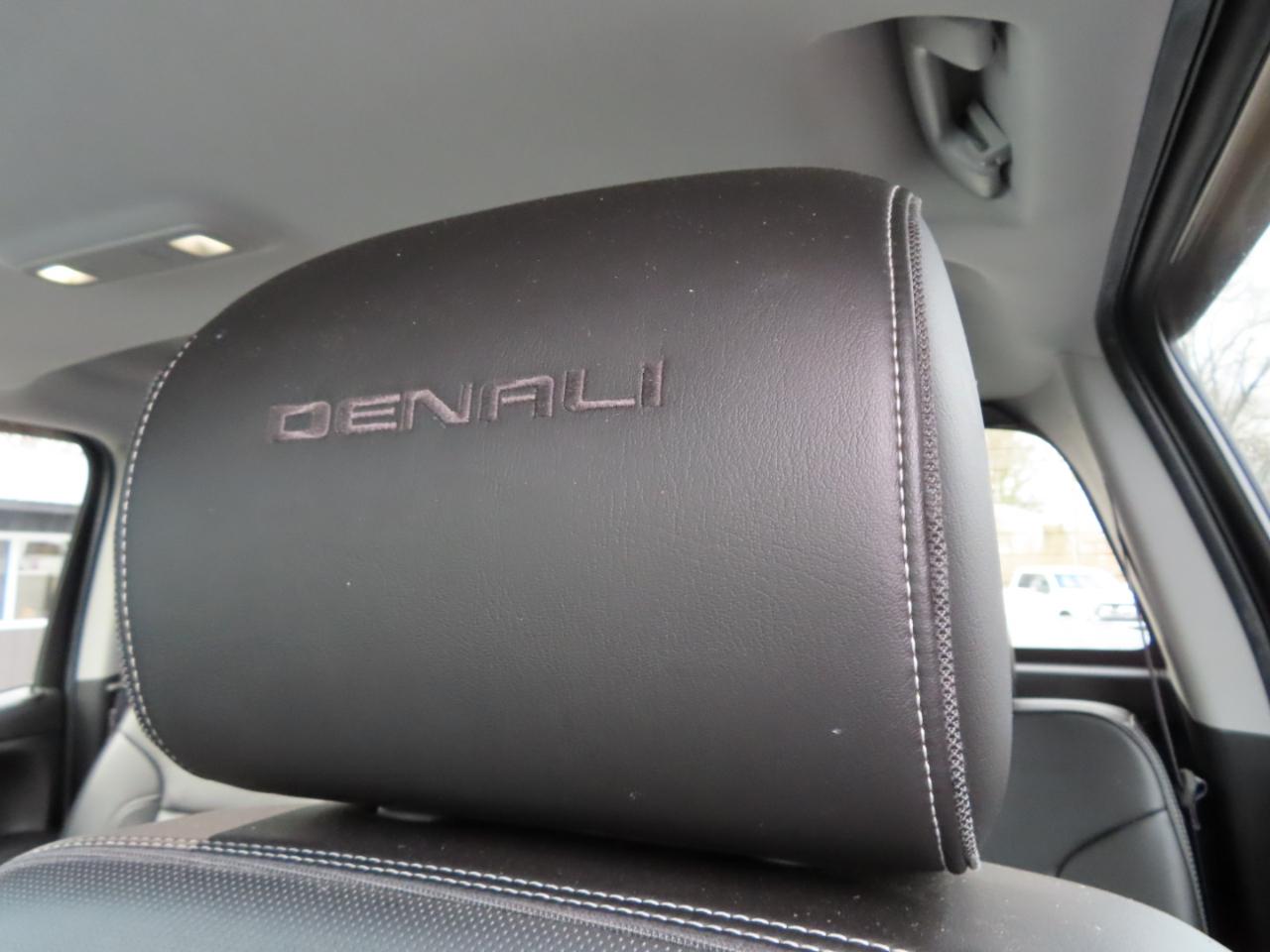 GMC Sierra 2500HD 4WD Crew Cab 153.7" Denali 2016