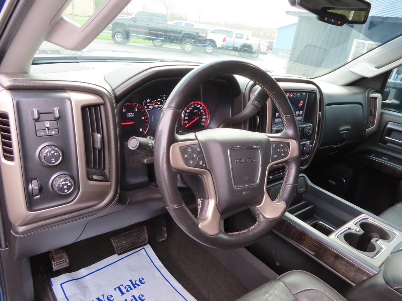 GMC Sierra 2500HD 4WD Crew Cab 153.7" Denali 2016