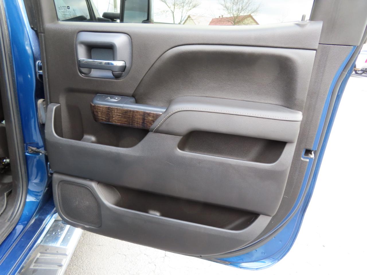 GMC Sierra 2500HD 4WD Crew Cab 153.7" Denali 2016