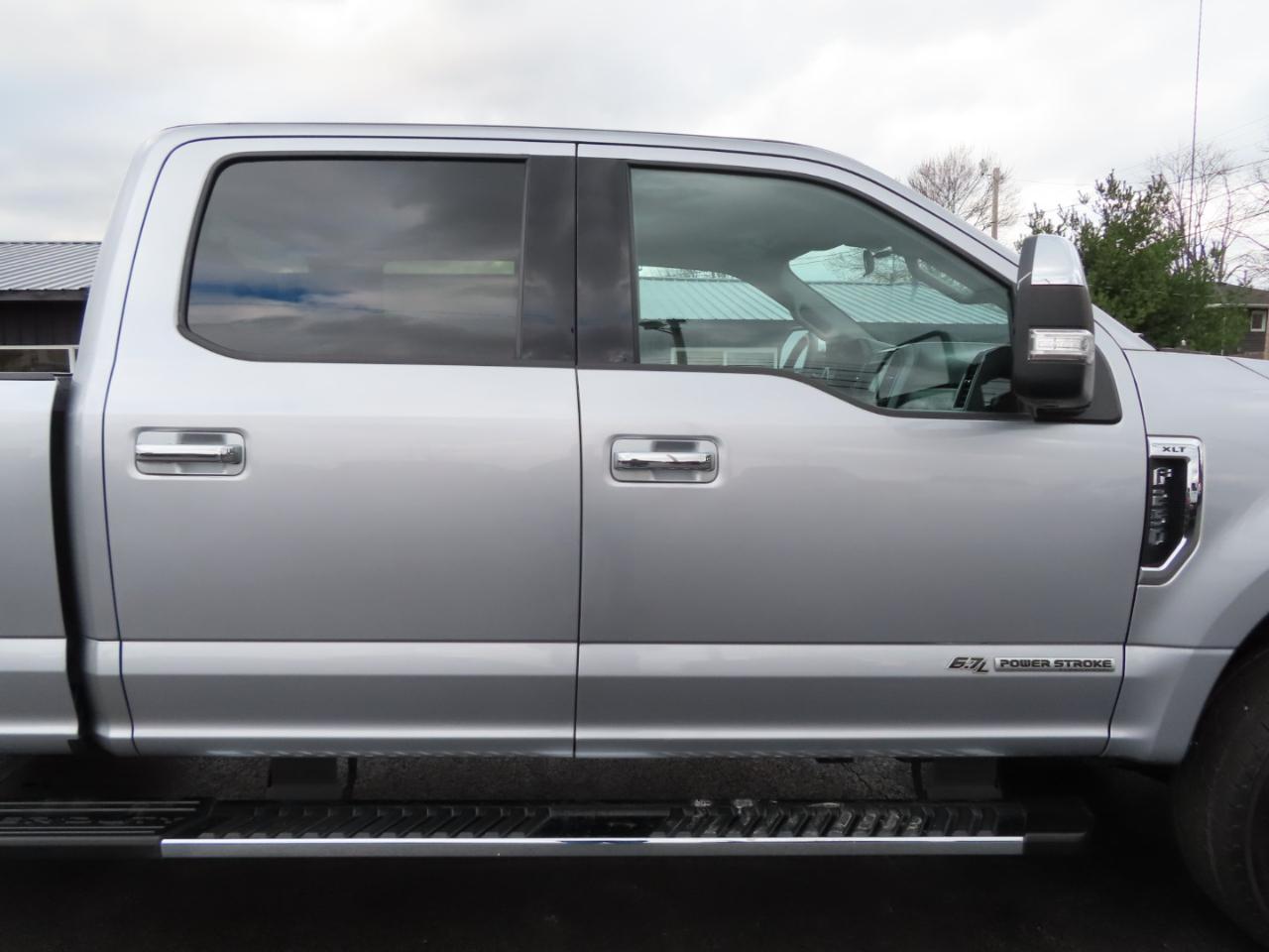 Ford Super Duty F-250 SRW XLT 4WD Crew Cab 6.75' Box 2021