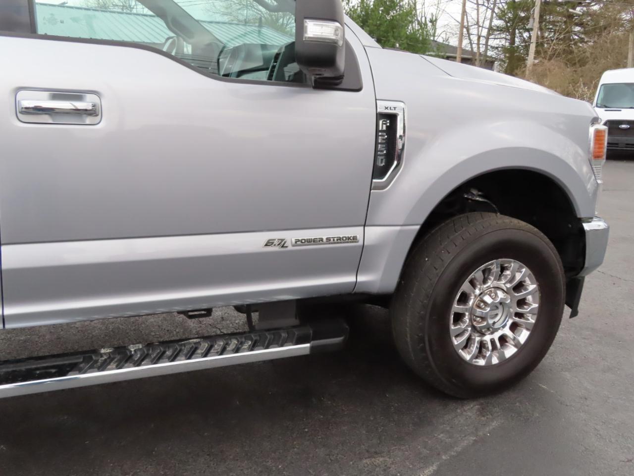 Ford Super Duty F-250 SRW XLT 4WD Crew Cab 6.75' Box 2021