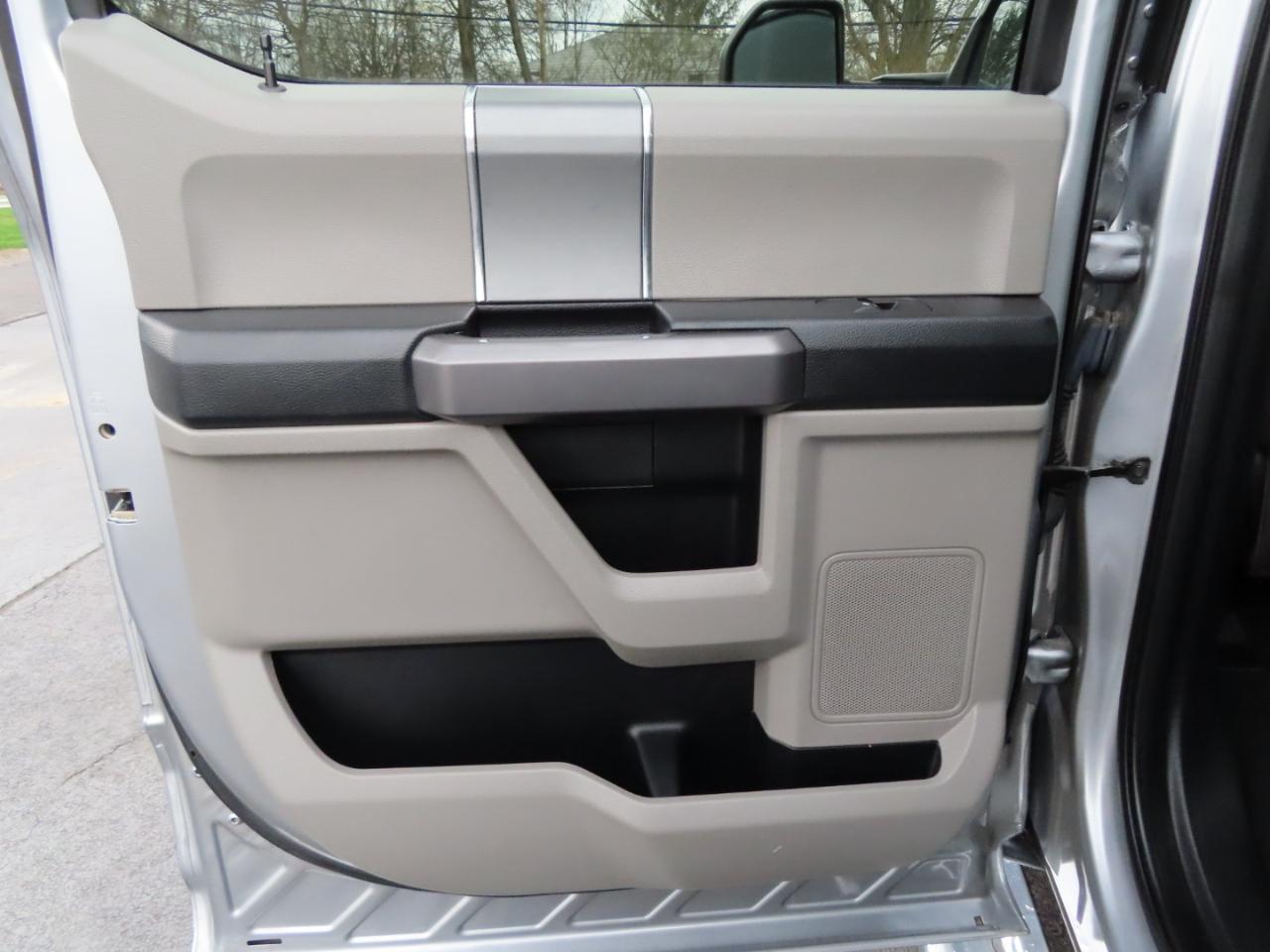 Ford Super Duty F-250 SRW XLT 4WD Crew Cab 6.75' Box 2021