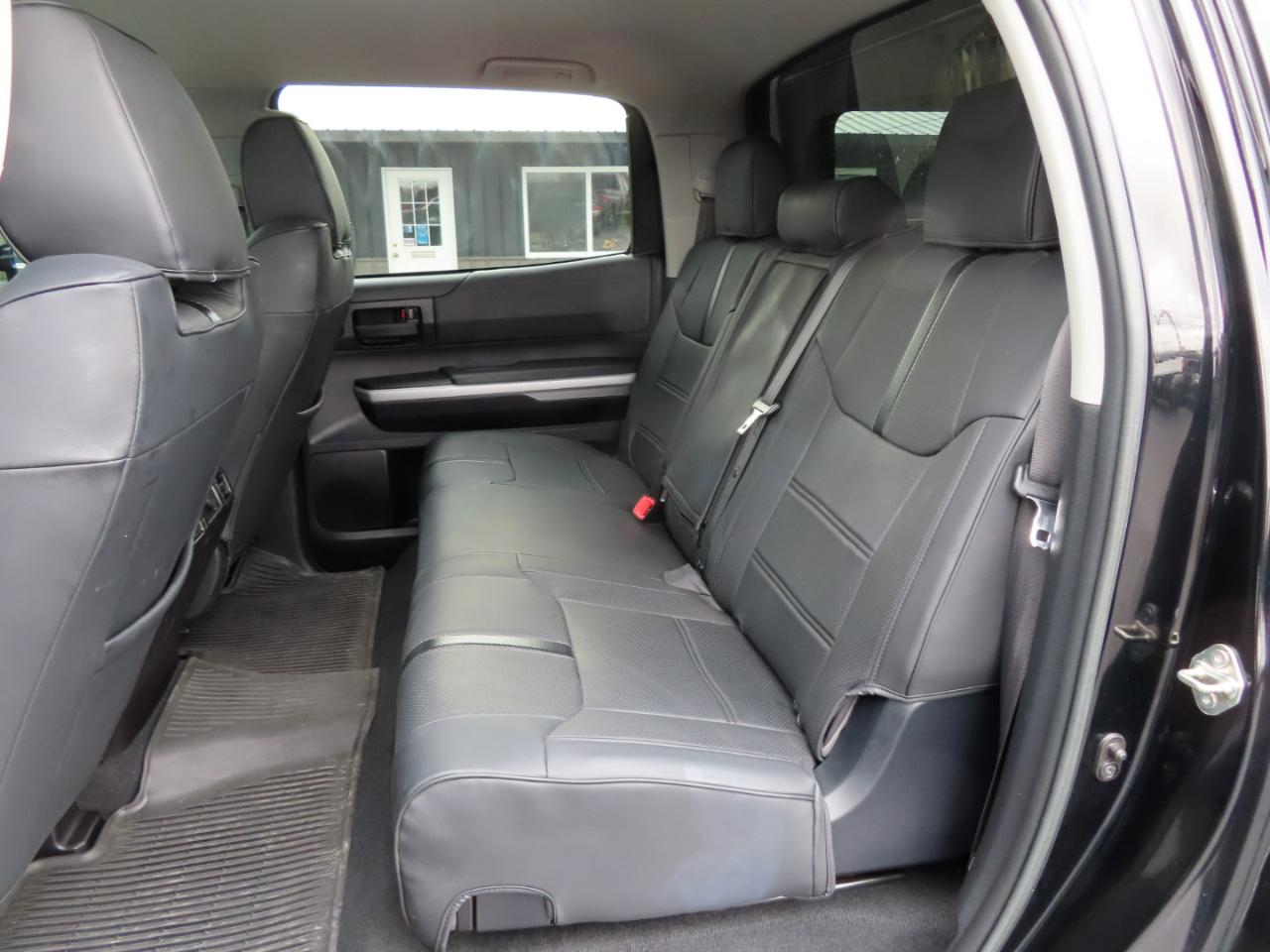 Toyota Tundra 4WD Truck CrewMax 5.7L FFV V8 6-Spd AT SR5 (Natl) 2016