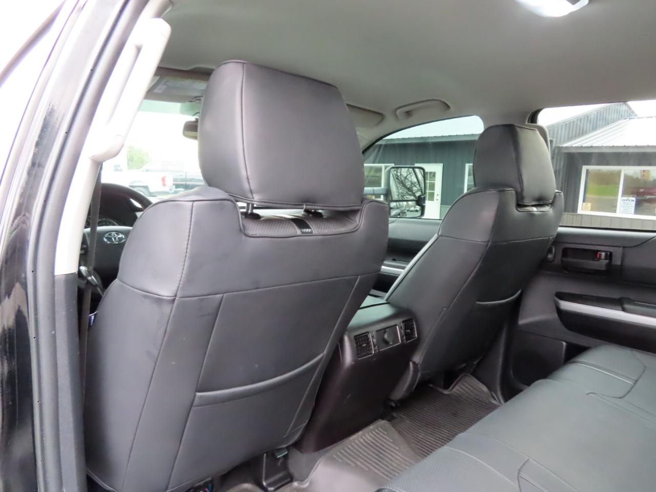 Toyota Tundra 4WD Truck CrewMax 5.7L FFV V8 6-Spd AT SR5 (Natl) 2016