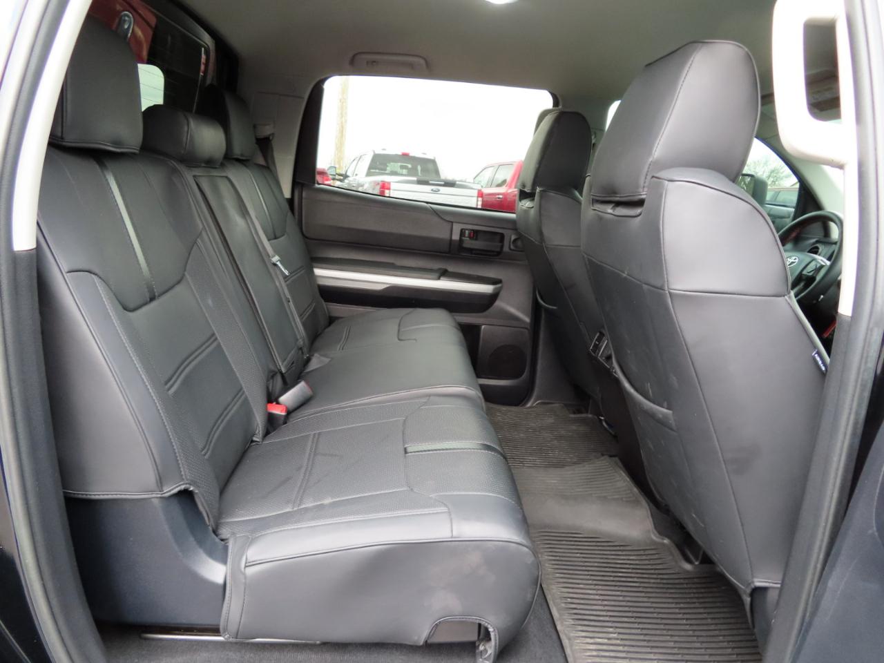 Toyota Tundra 4WD Truck CrewMax 5.7L FFV V8 6-Spd AT SR5 (Natl) 2016