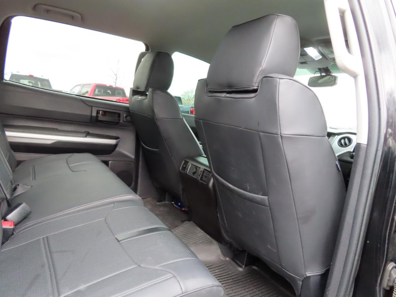 Toyota Tundra 4WD Truck CrewMax 5.7L FFV V8 6-Spd AT SR5 (Natl) 2016