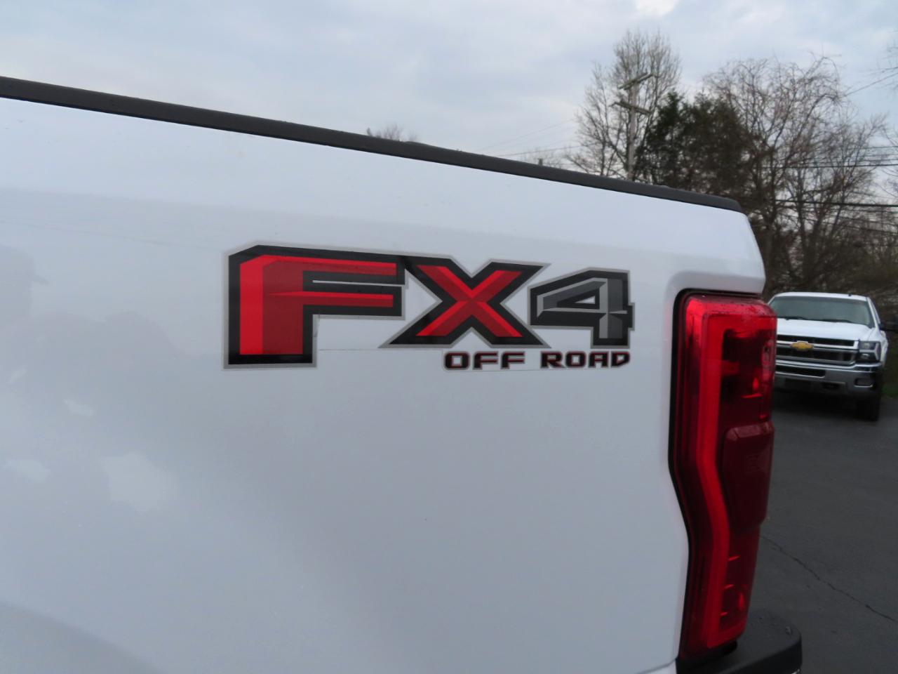 Ford Super Duty F-250 SRW XLT 4WD Crew Cab 6.75' Box 2018