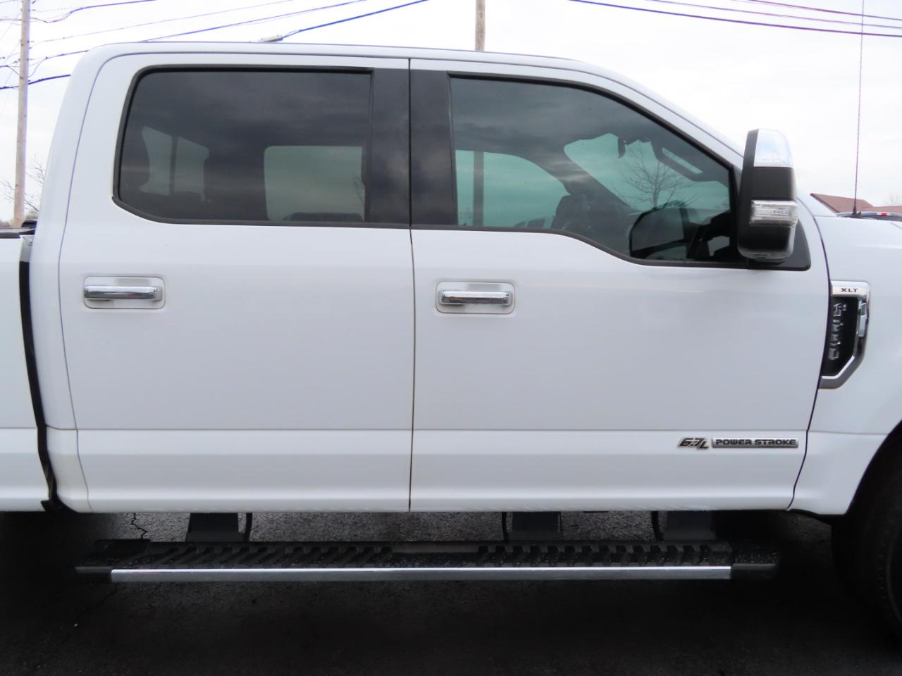 Ford Super Duty F-250 SRW XLT 4WD Crew Cab 6.75' Box 2018