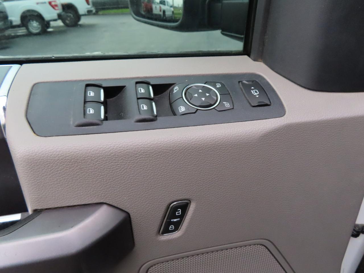 Ford Super Duty F-250 SRW XLT 4WD Crew Cab 6.75' Box 2018