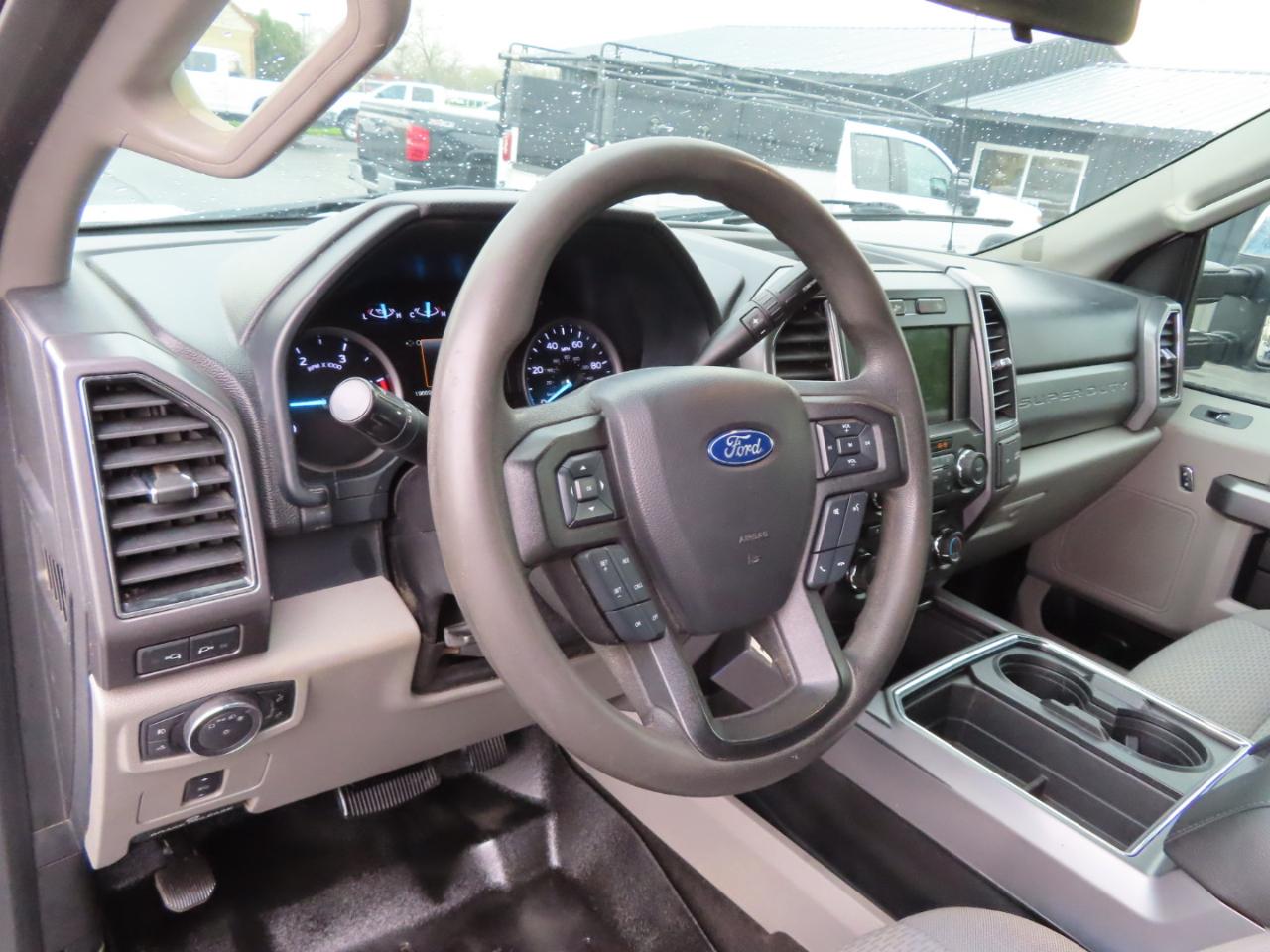 Ford Super Duty F-250 SRW XLT 4WD Crew Cab 6.75' Box 2018