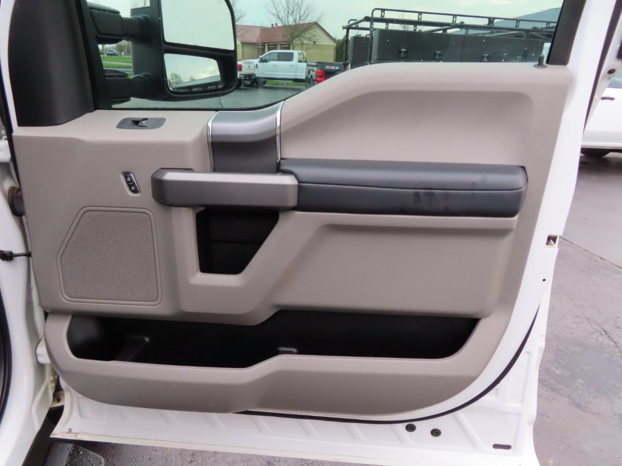 Ford Super Duty F-250 SRW XLT 4WD Crew Cab 6.75' Box 2018