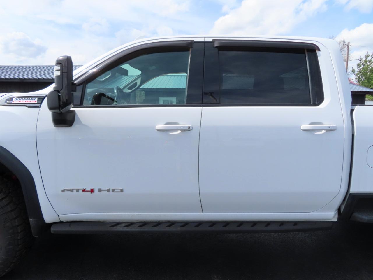 GMC Sierra 2500HD 4WD Crew Cab 172" AT4 2022