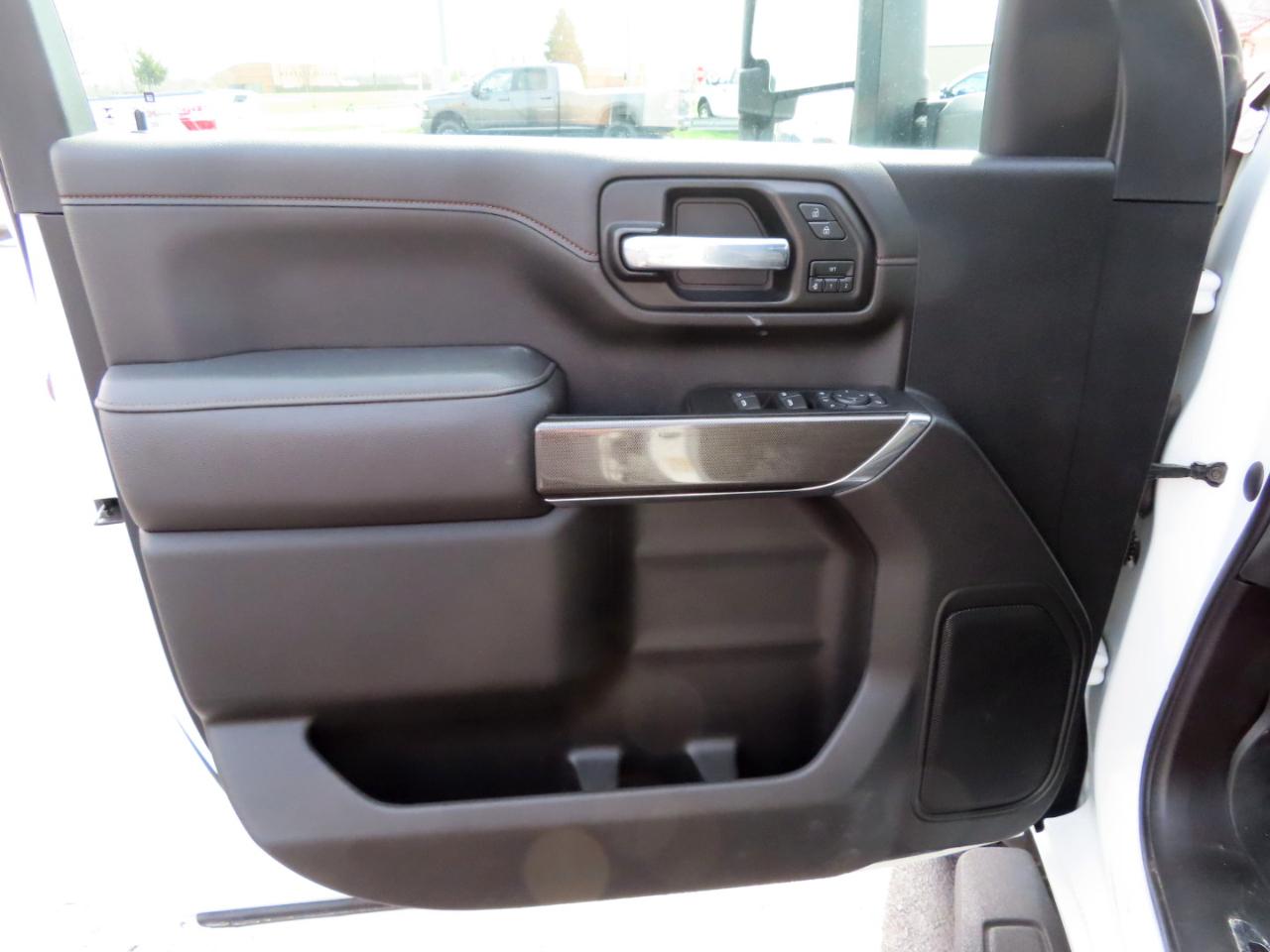 GMC Sierra 2500HD 4WD Crew Cab 172" AT4 2022