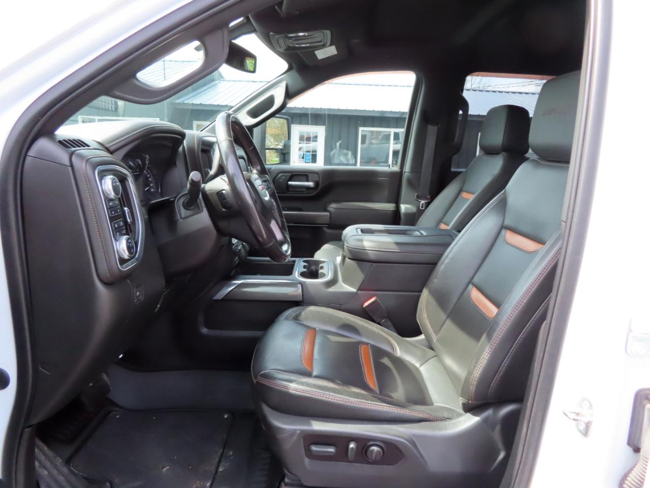 GMC Sierra 2500HD 4WD Crew Cab 172" AT4 2022