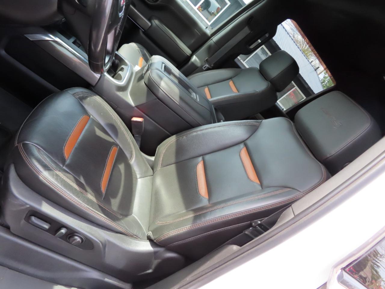 GMC Sierra 2500HD 4WD Crew Cab 172" AT4 2022