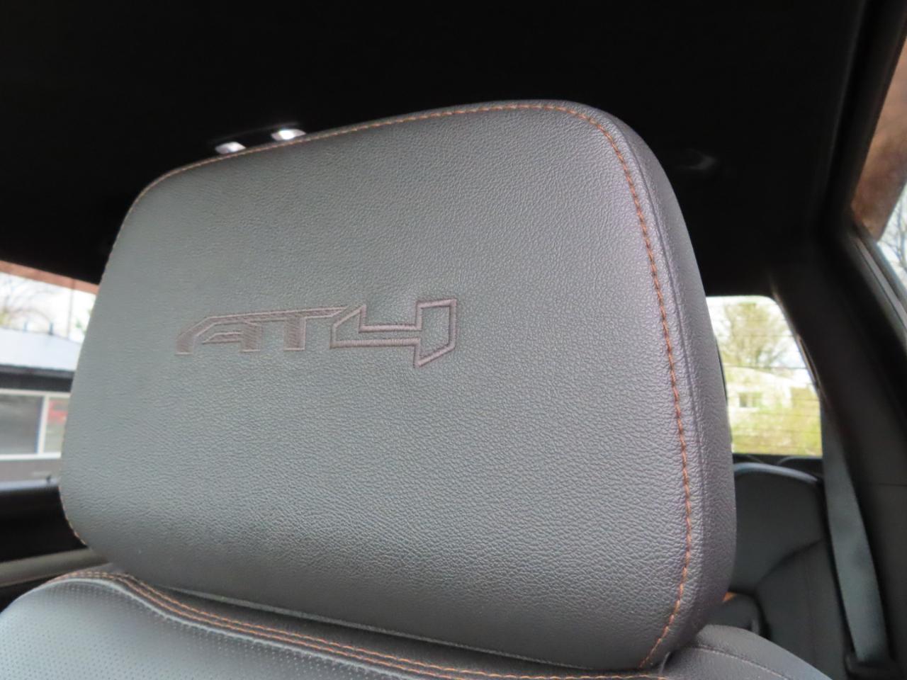 GMC Sierra 2500HD 4WD Crew Cab 172" AT4 2022