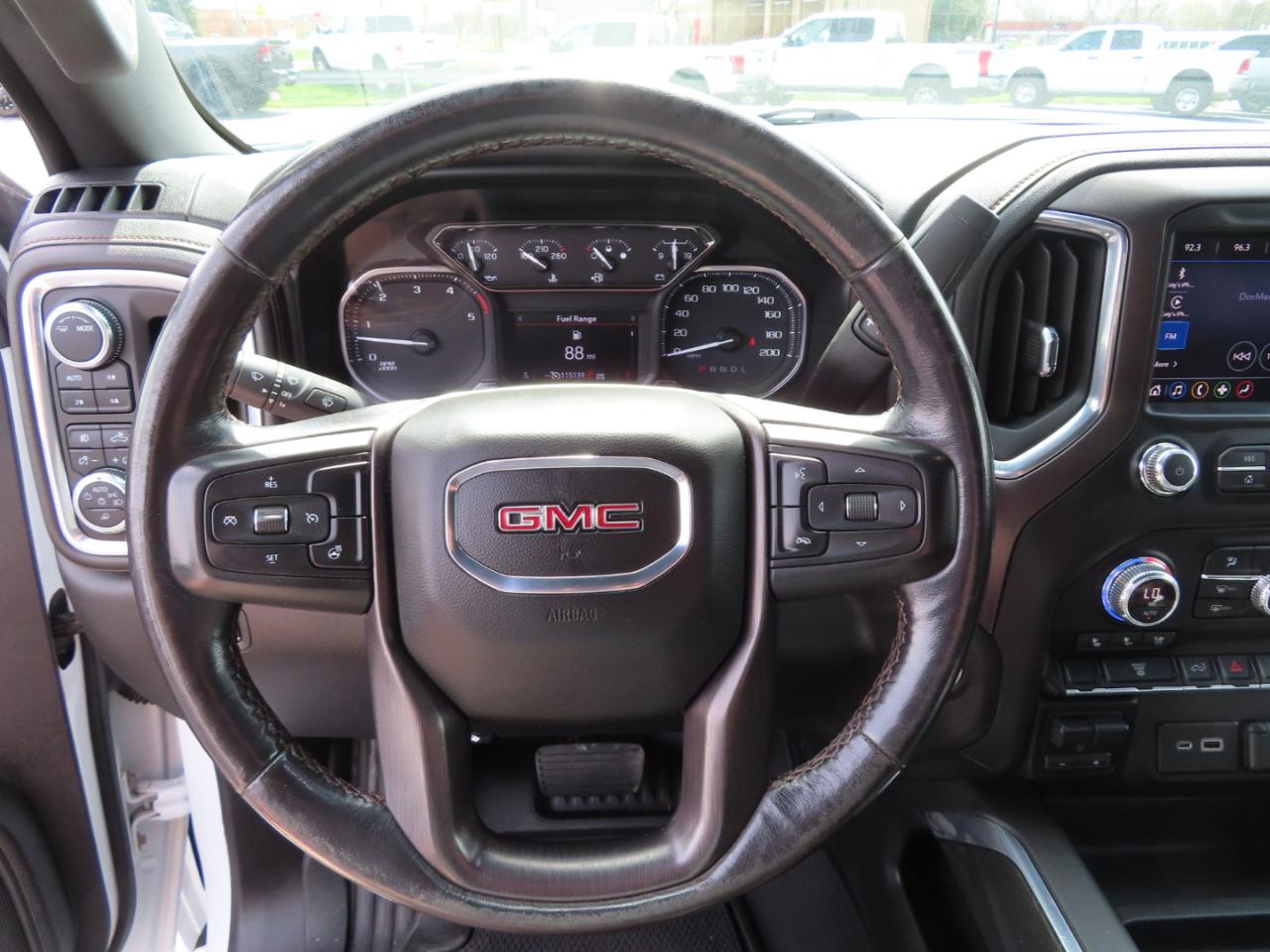 GMC Sierra 2500HD 4WD Crew Cab 172" AT4 2022