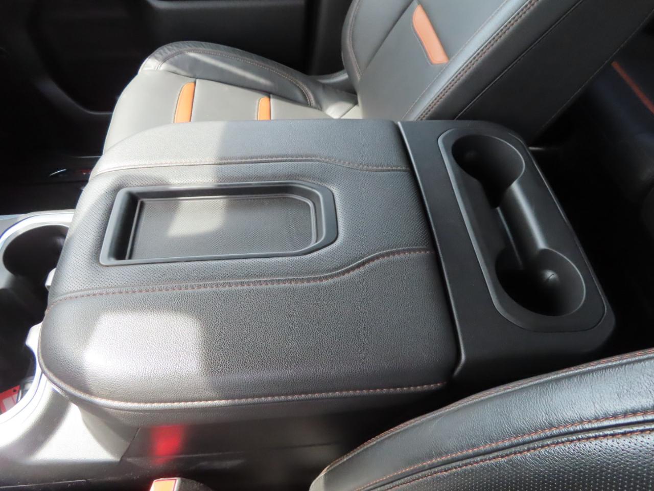 GMC Sierra 2500HD 4WD Crew Cab 172" AT4 2022