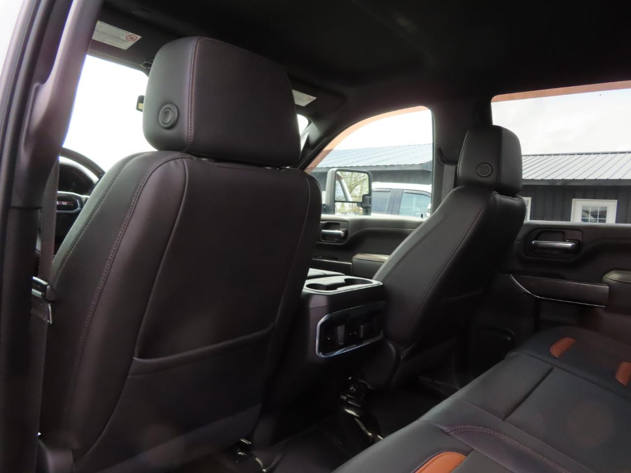 GMC Sierra 2500HD 4WD Crew Cab 172" AT4 2022