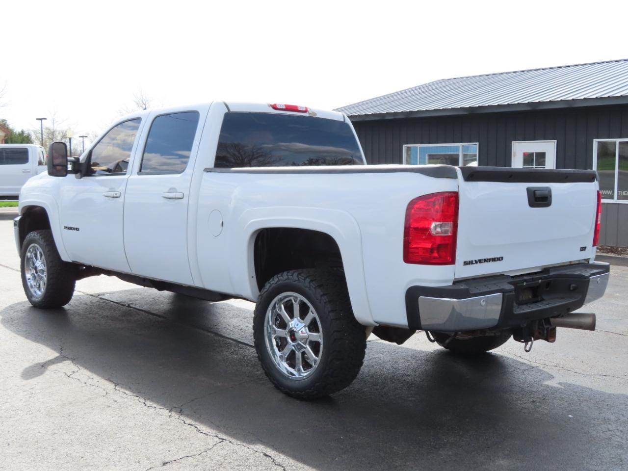 Chevrolet Silverado 2500HD 4WD Crew Cab 153.7" LTZ 2013