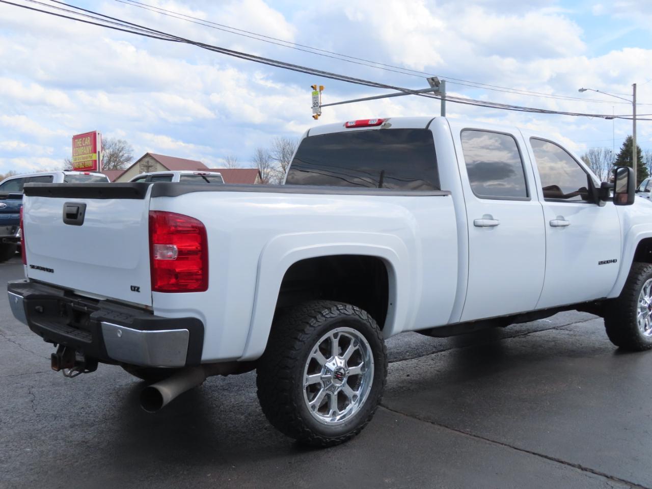 Chevrolet Silverado 2500HD 4WD Crew Cab 153.7" LTZ 2013