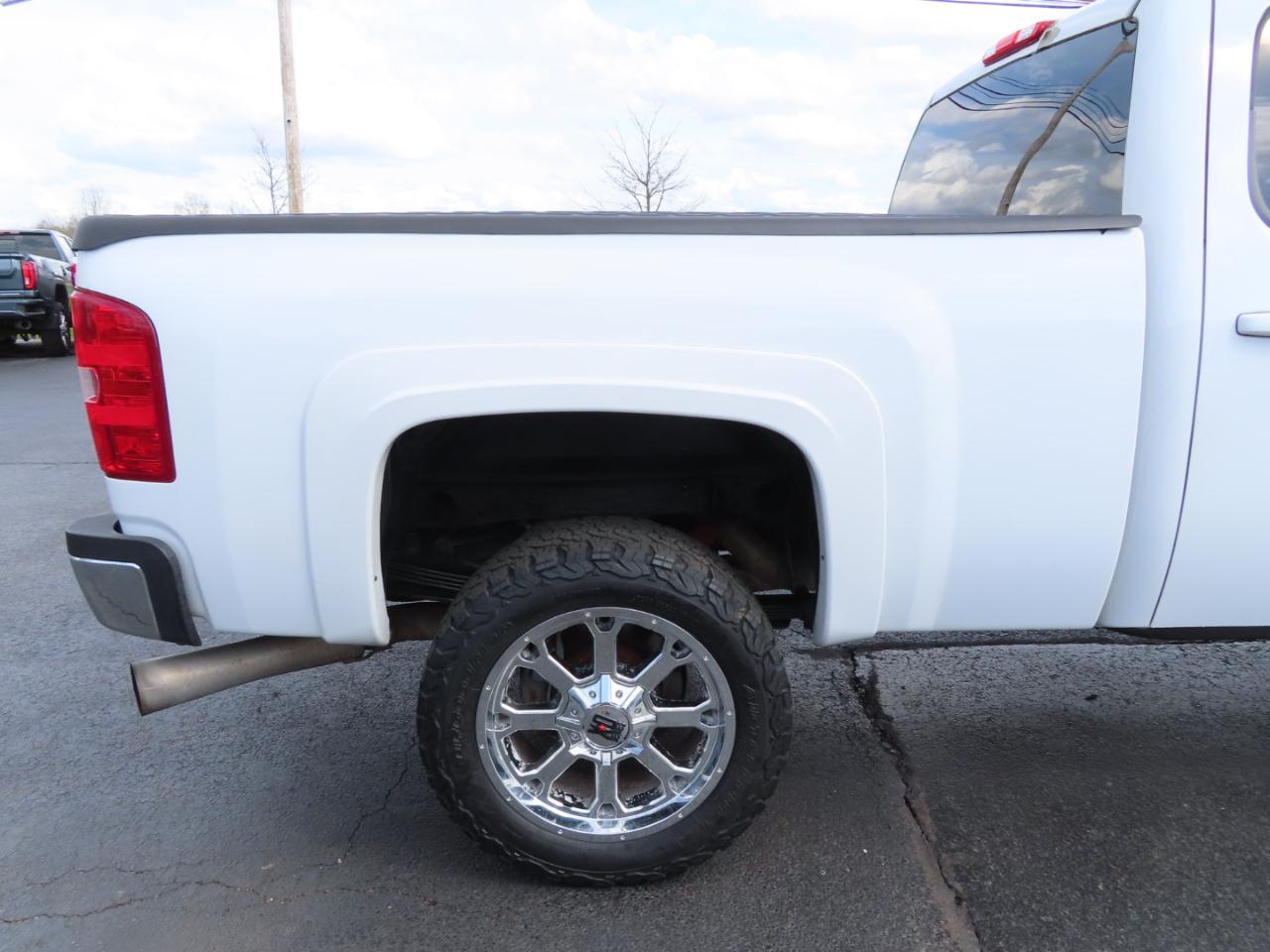 Chevrolet Silverado 2500HD 4WD Crew Cab 153.7" LTZ 2013