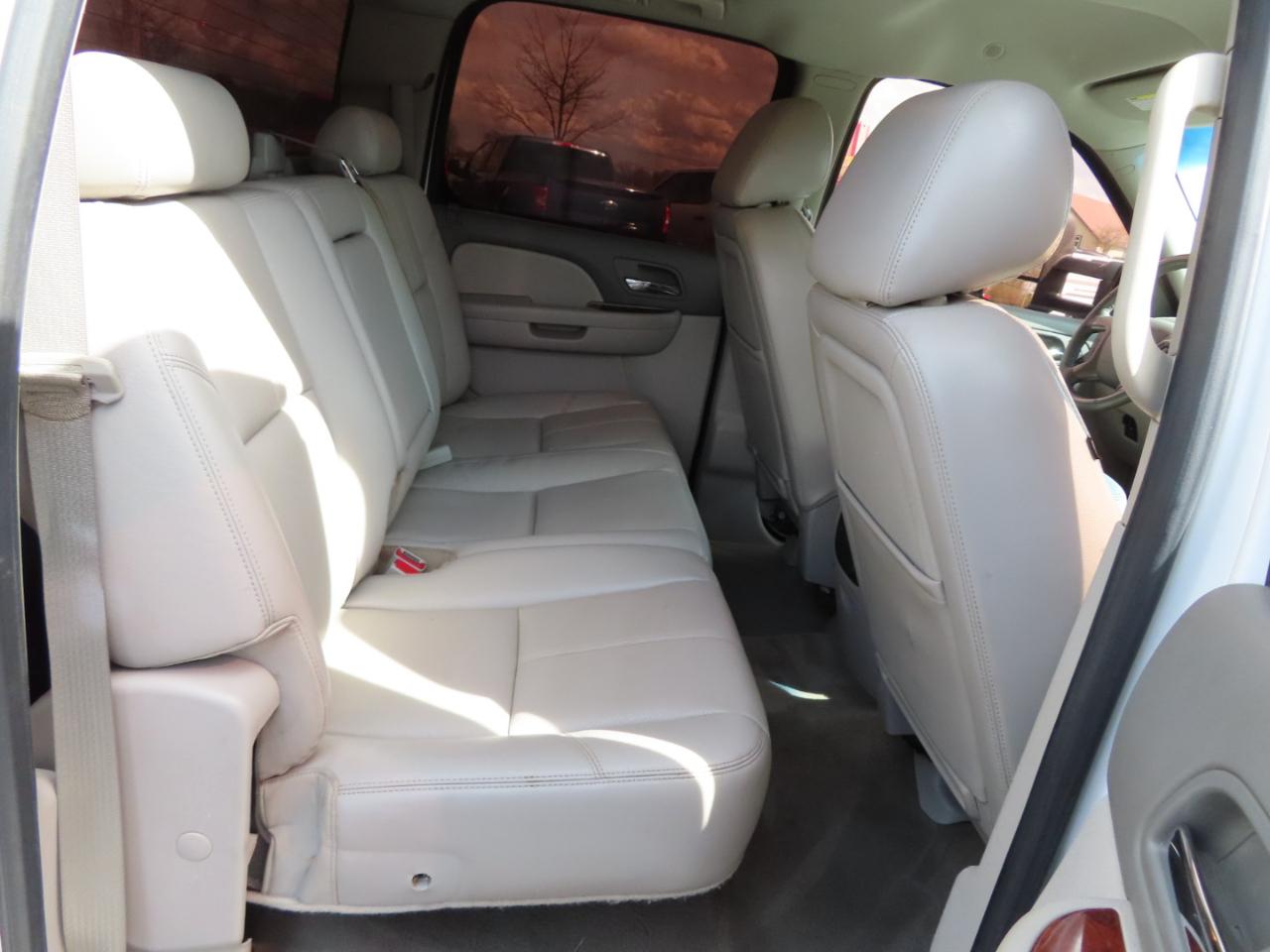 Chevrolet Silverado 2500HD 4WD Crew Cab 153.7" LTZ 2013