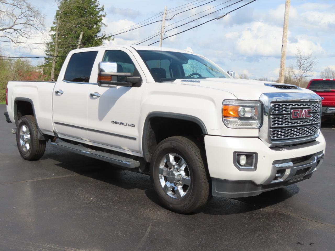GMC Sierra 3500HD 4WD Crew Cab 153.7" Denali 2019