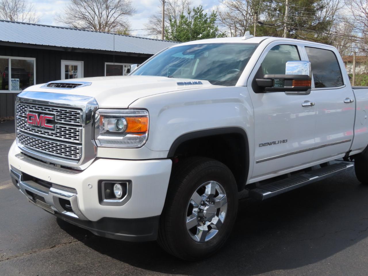 GMC Sierra 3500HD 4WD Crew Cab 153.7" Denali 2019
