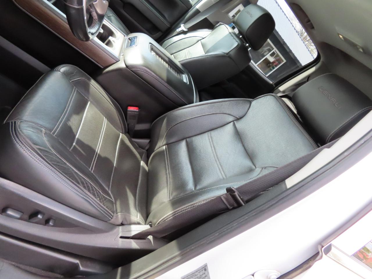 GMC Sierra 3500HD 4WD Crew Cab 153.7" Denali 2019