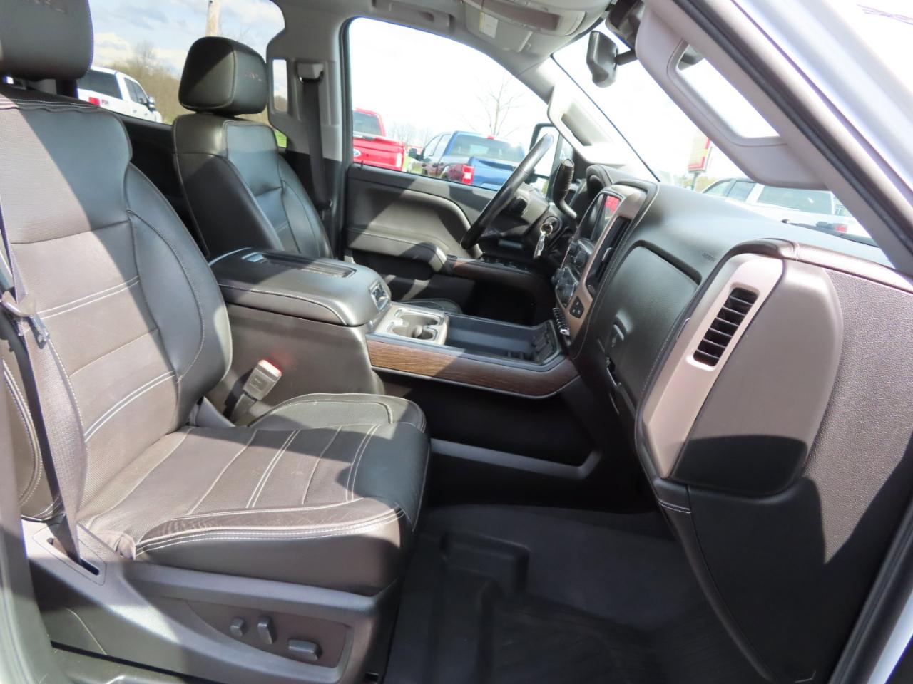 GMC Sierra 3500HD 4WD Crew Cab 153.7" Denali 2019