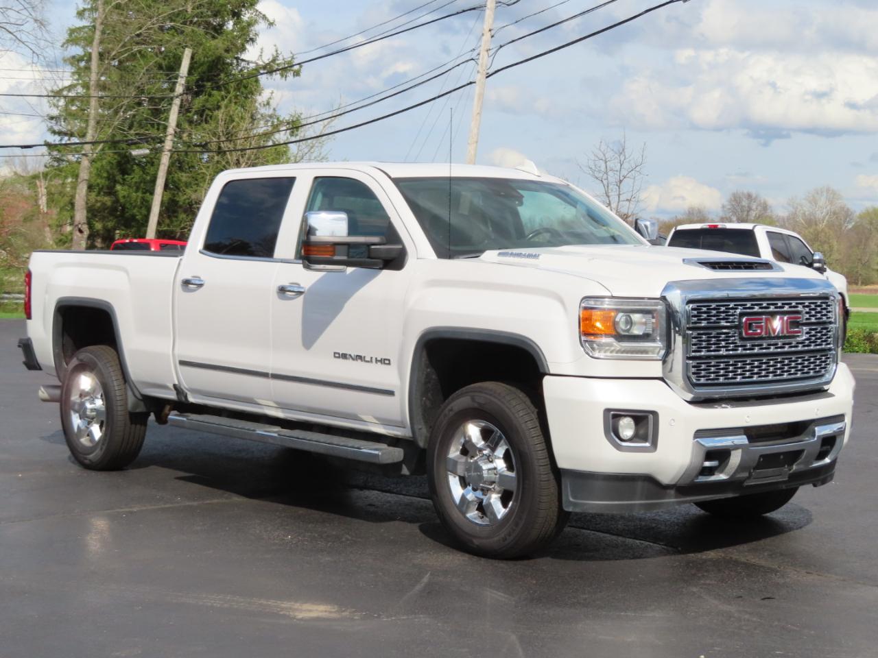 GMC Sierra 3500HD 4WD Crew Cab 153.7" Denali 2019