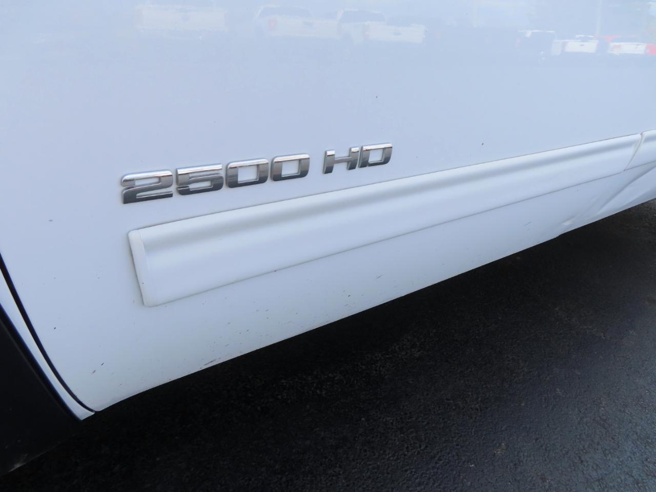 Chevrolet Silverado 2500HD 4WD Ext Cab 158.2" LT 2012