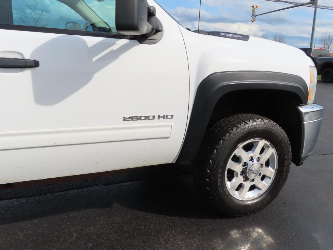 Chevrolet Silverado 2500HD 4WD Ext Cab 158.2" LT 2012