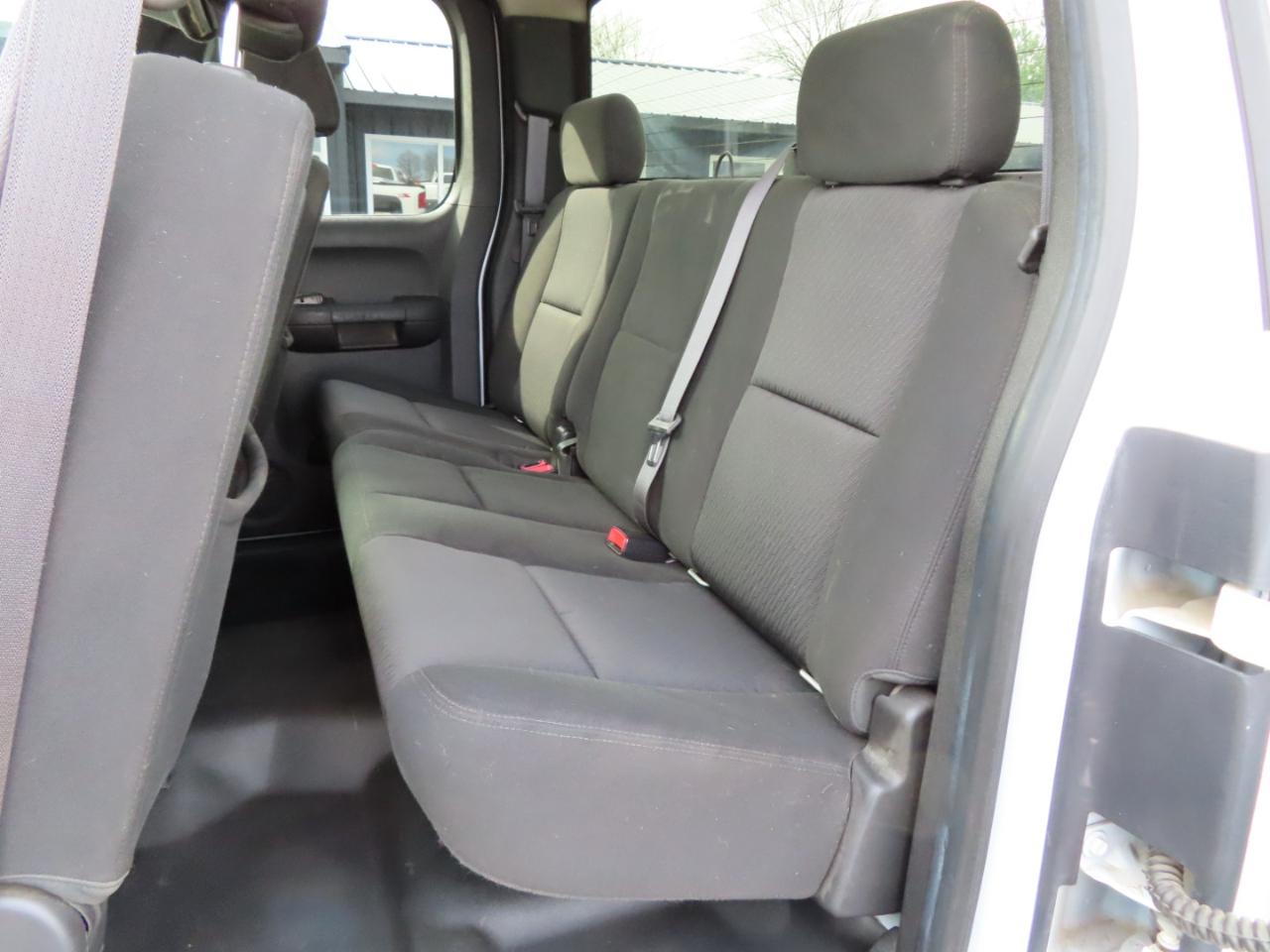 Chevrolet Silverado 2500HD 4WD Ext Cab 158.2" LT 2012