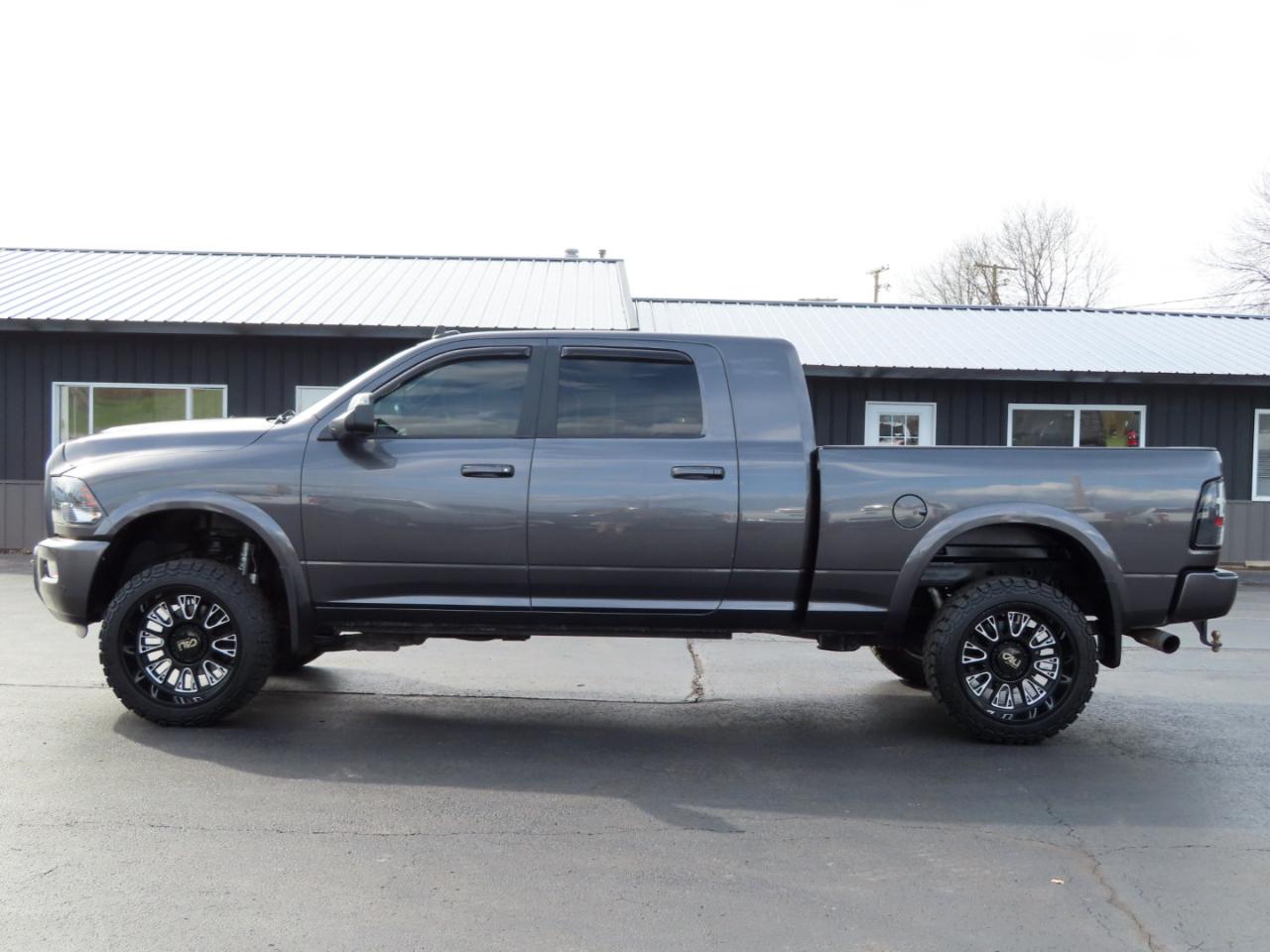 RAM 2500 Big Horn 4x4 Mega Cab 6'4" Box 2018