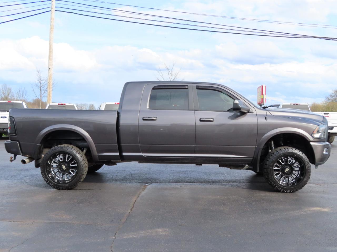 RAM 2500 Big Horn 4x4 Mega Cab 6'4" Box 2018